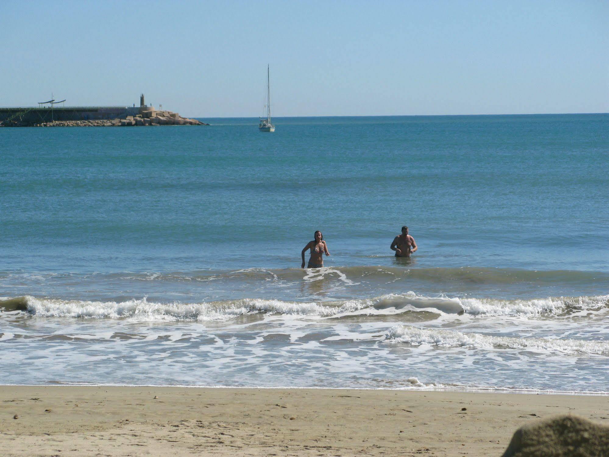 Apartament Arenales Playa By Mar Holidays *