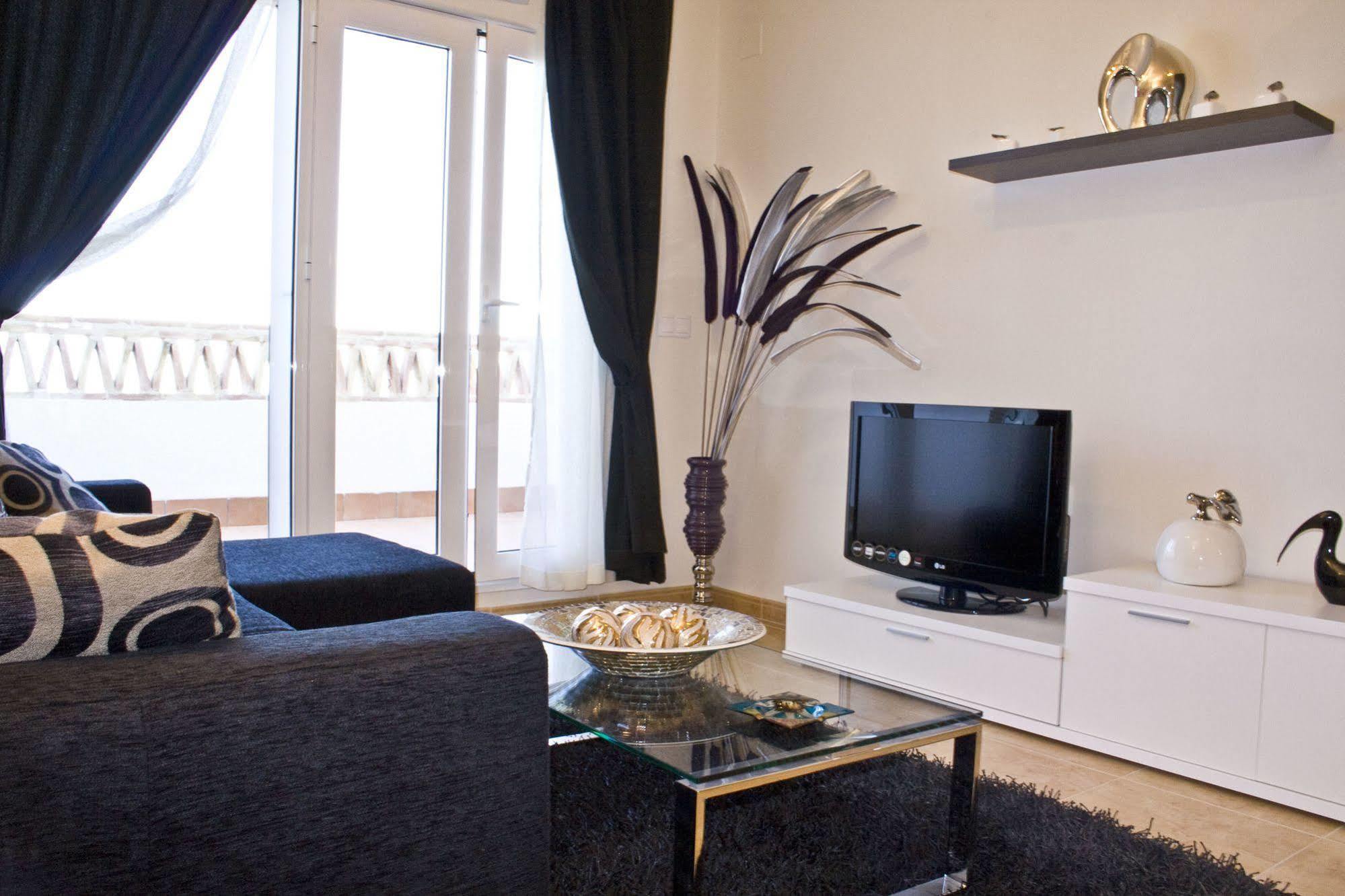 Arenales Playa By Mar Holidays Apartment *